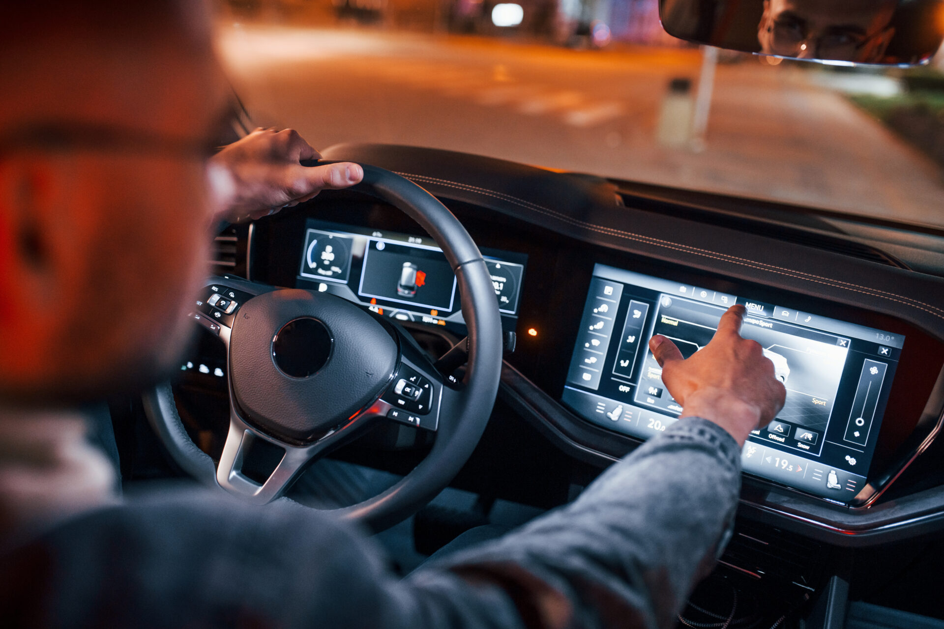 Hyperpersonalization in the Automotive Sector: From Discovery to Loyalty